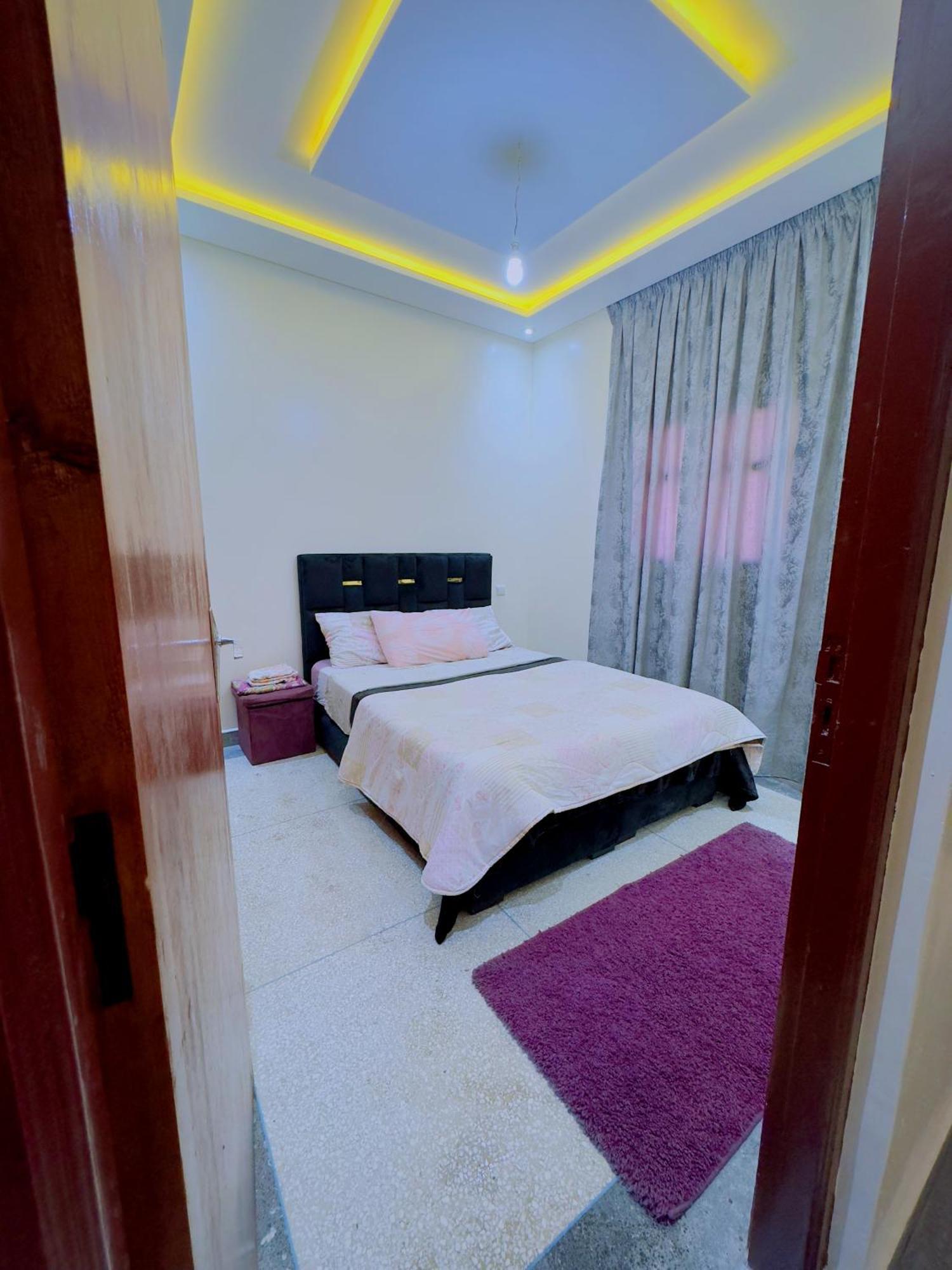 Quiet Near - High Speed Wifi, Free Parking & Private Entry شقة أغادير